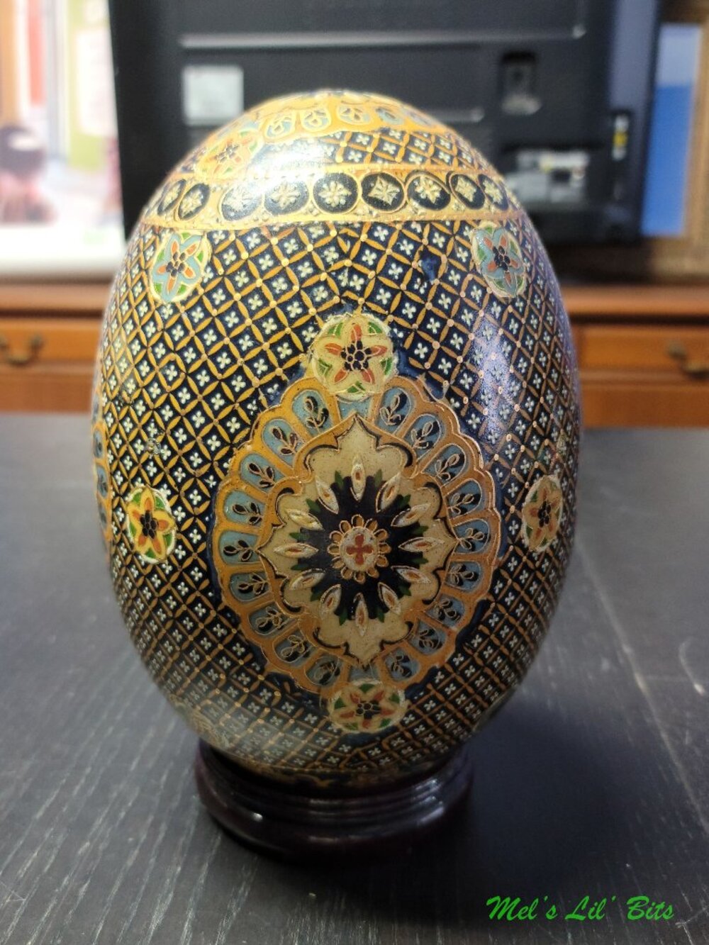 Vintage Hand Painted Chinese Chinoiserie MCM Satsuma Egg on Wood Base